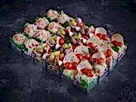 Фуршетный сет с салатами "Золотая рыбка"